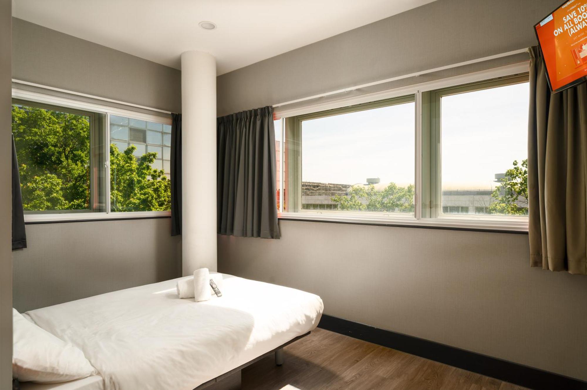 Easyhotel Milton Keynes Dış mekan fotoğraf