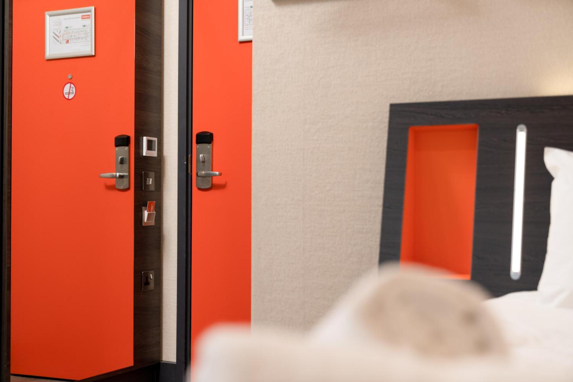 Easyhotel Milton Keynes Oda fotoğraf