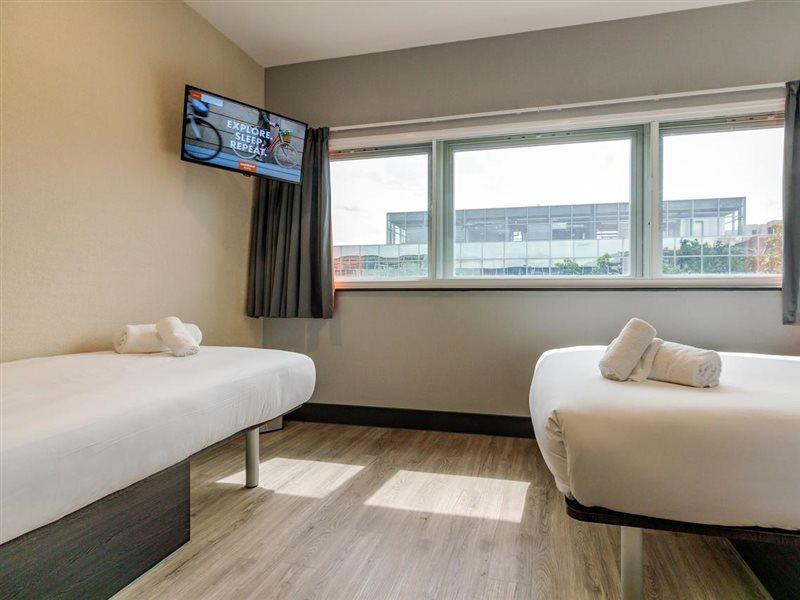 Easyhotel Milton Keynes Dış mekan fotoğraf